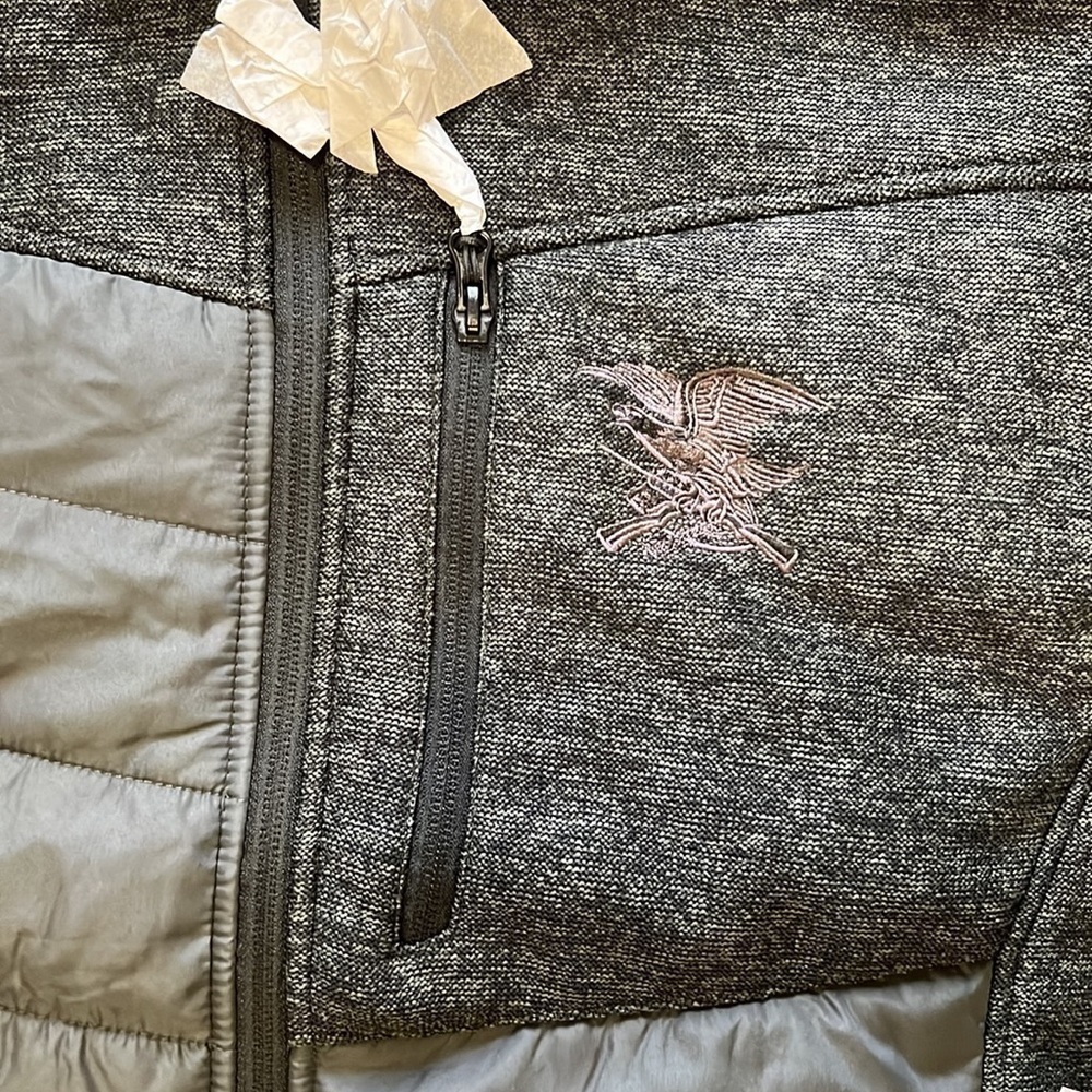 NRA Gray Puffer Fleece Jacket w/ Embroidered Logo - Picture 4 of 7
